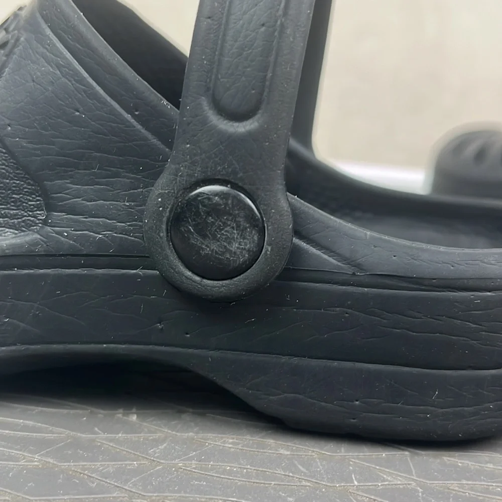 Nautica Kids Black Clogs Size 13 water shoe